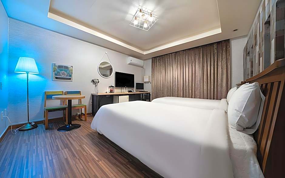 Gangneung Crystal Motel