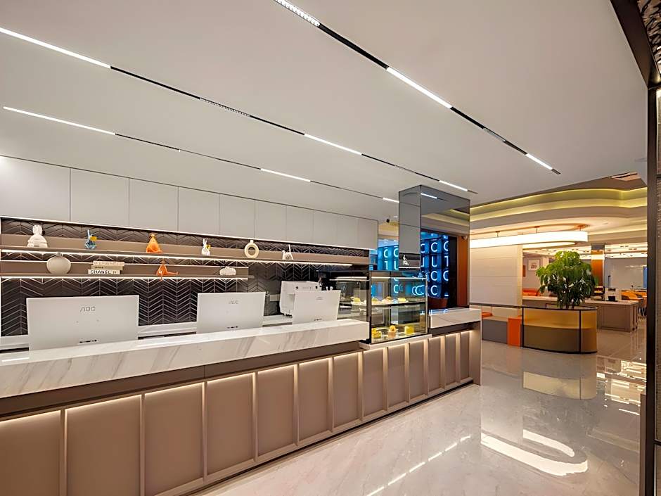 TULIP LODJ Apartment Hotel Wuhan Fanhai CBD Hankou Railway Station