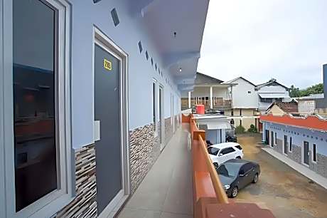 Penginapan Kurnia Sluke