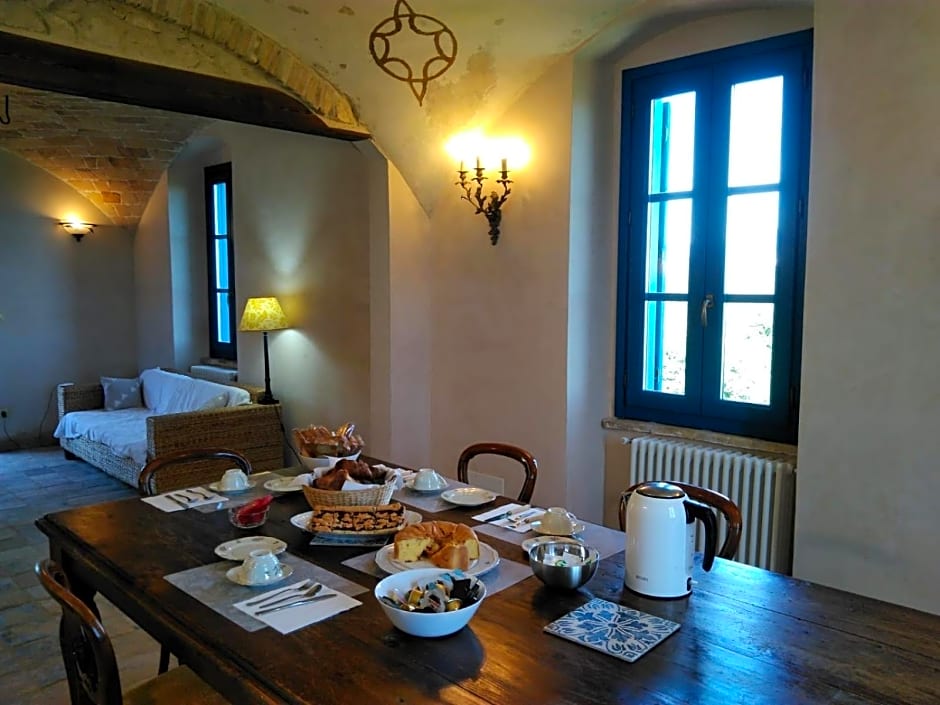 La casa dalle finestre blu