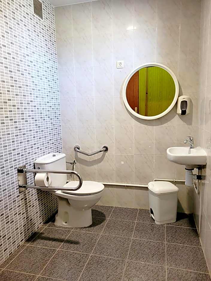 A CONDA-habitación privada