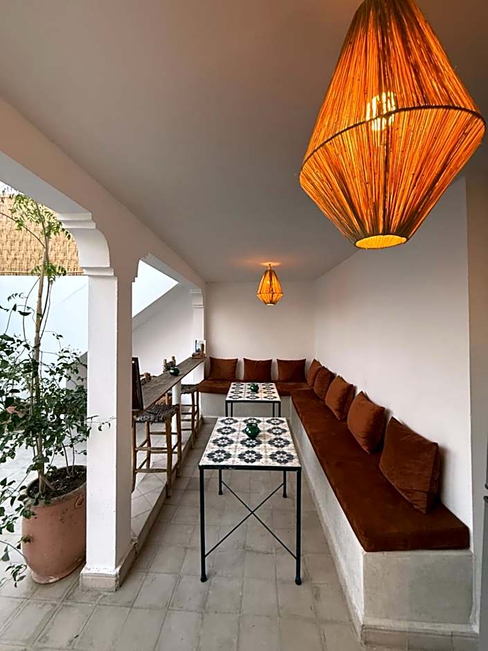 Riad Yu Yu
