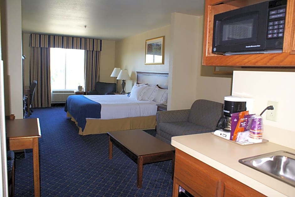 Holiday Inn Express Hotels & Suites Mountain Home By IHG