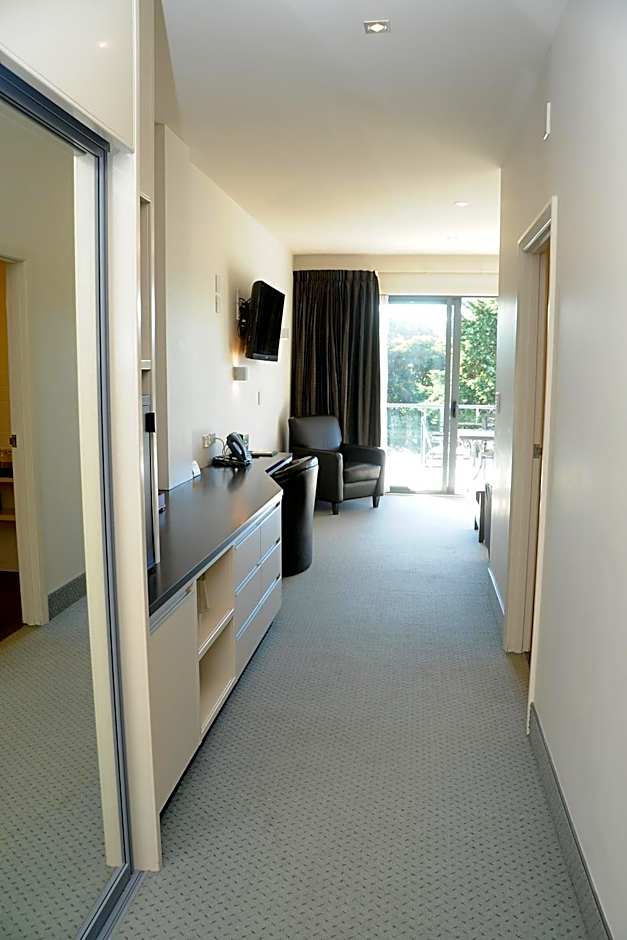 Emerald Hotel