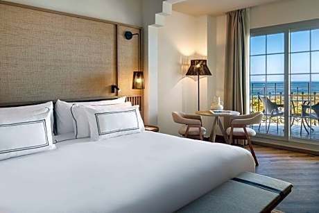 The Level Premium Room with Sea View