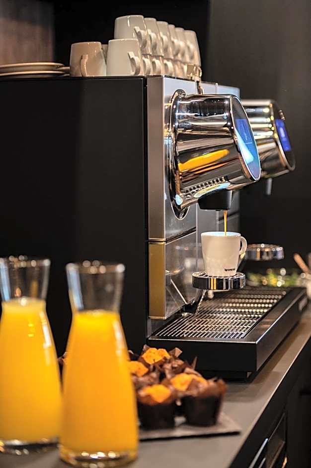 Kyriad Hotel Laval