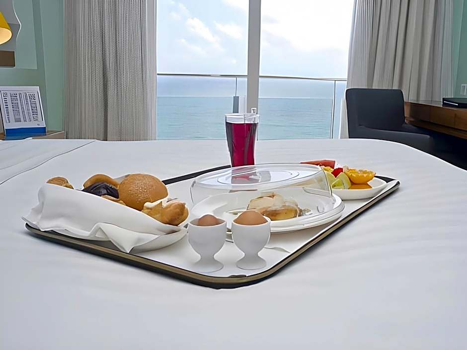 Ocean Edge Suites & Hotel Colombo