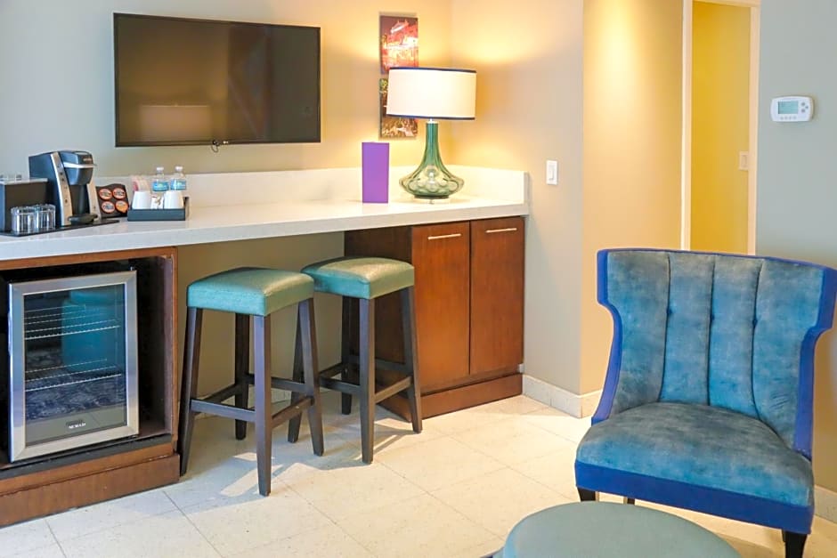 Orchid Key Inn-Adult Only