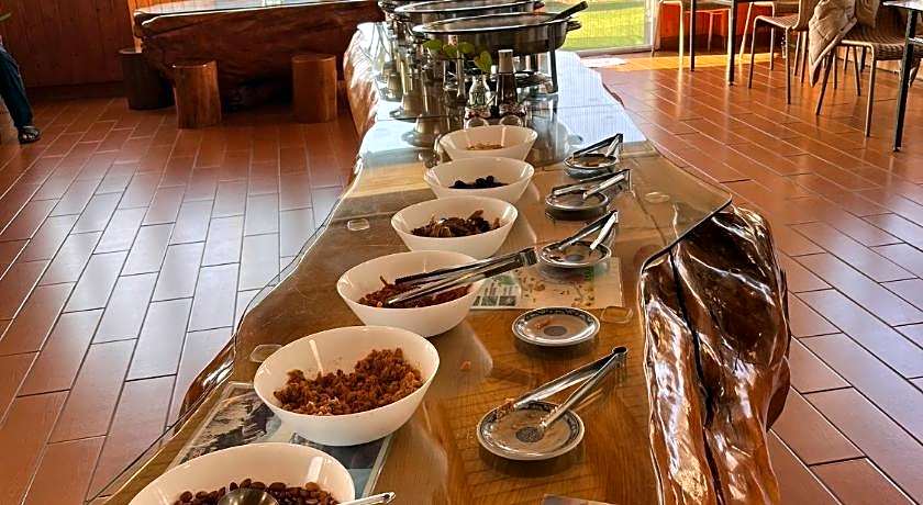 Dindai Glass Vacation Villa