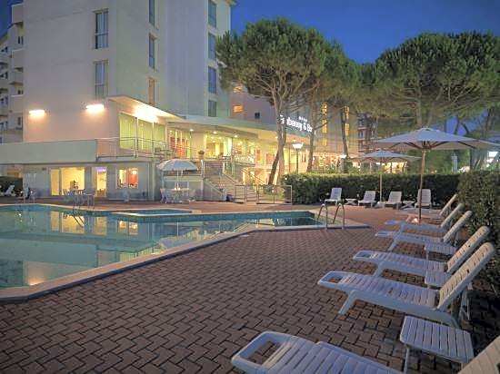Hotel Balance