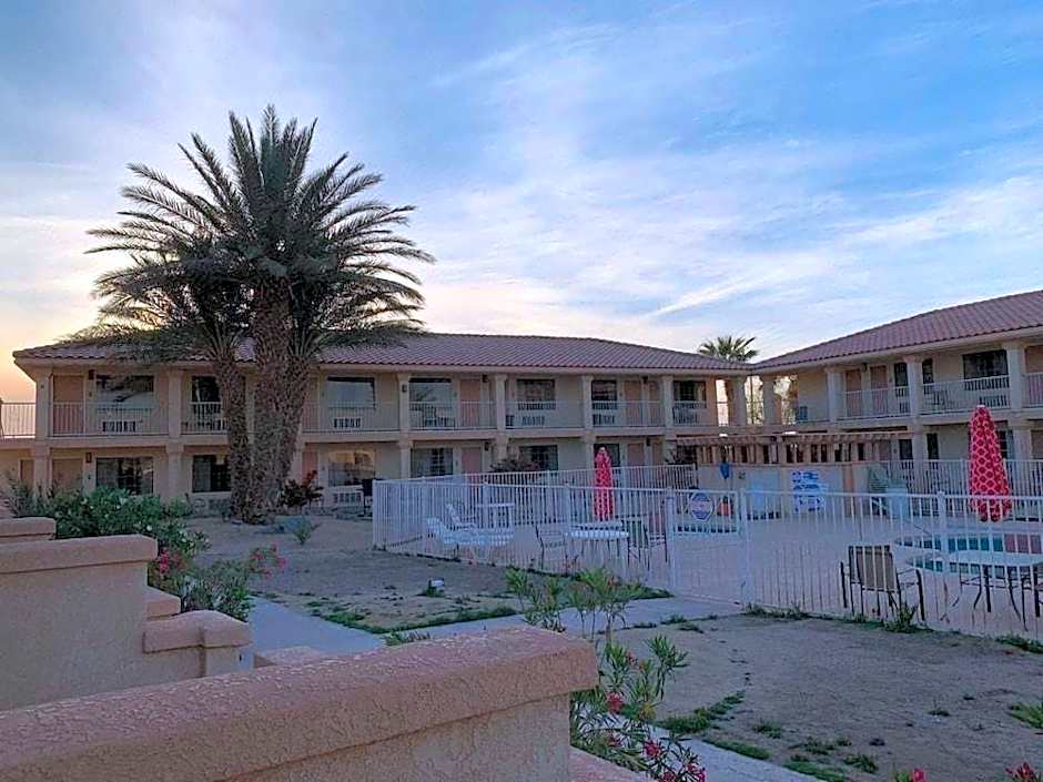 Calipatria Inn And Suites