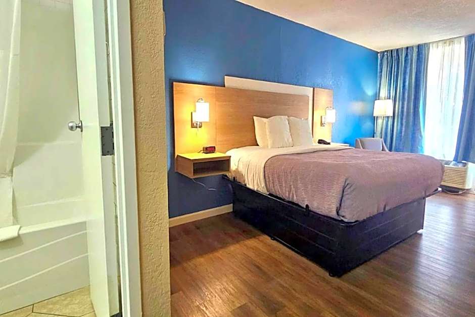 Quality Inn & Suites Conference Center