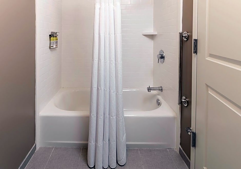 Staybridge Suites By Holiday Inn Montgomery - Downtown By IHG