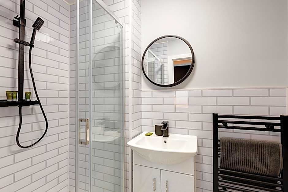 Bondgate Hotel East Midlands Airport