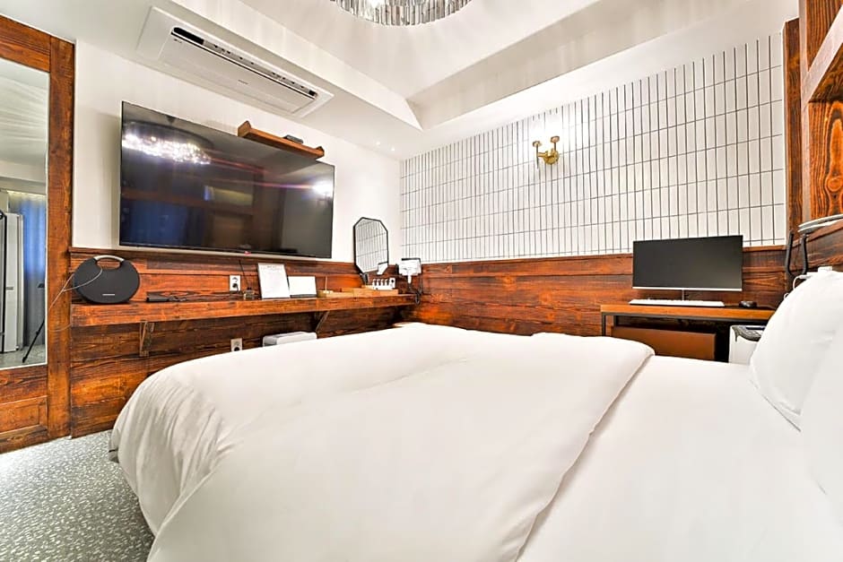 Hotel February Tongyeong Jukrim