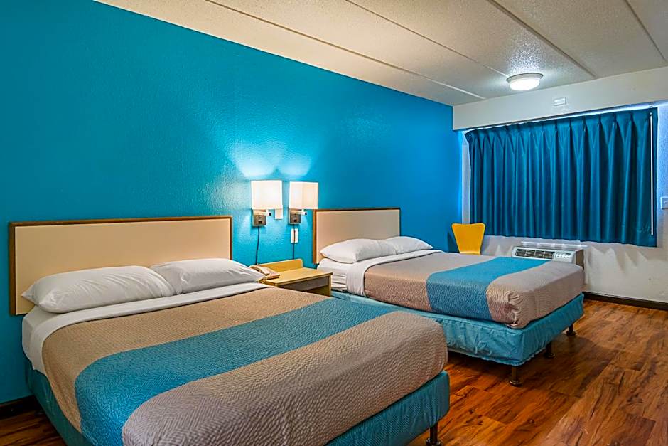 Motel 6-Knoxville, TN - North