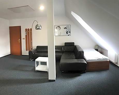 Economy Single Room