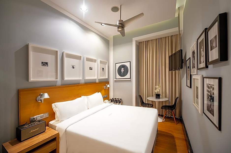 Browns Downtown Hotel