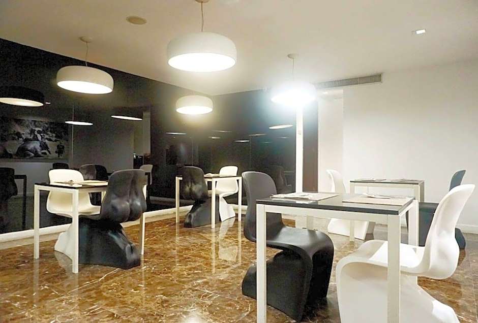 S33 Compact Sukhumvit Hotel