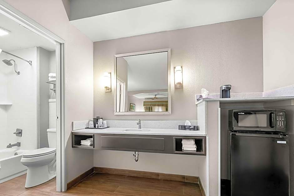 Best Western Executive Suites