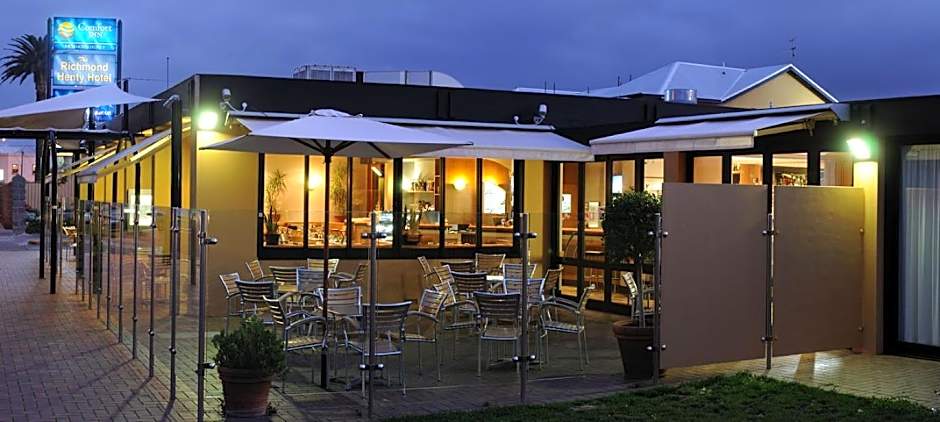 Richmond Henty Hotel