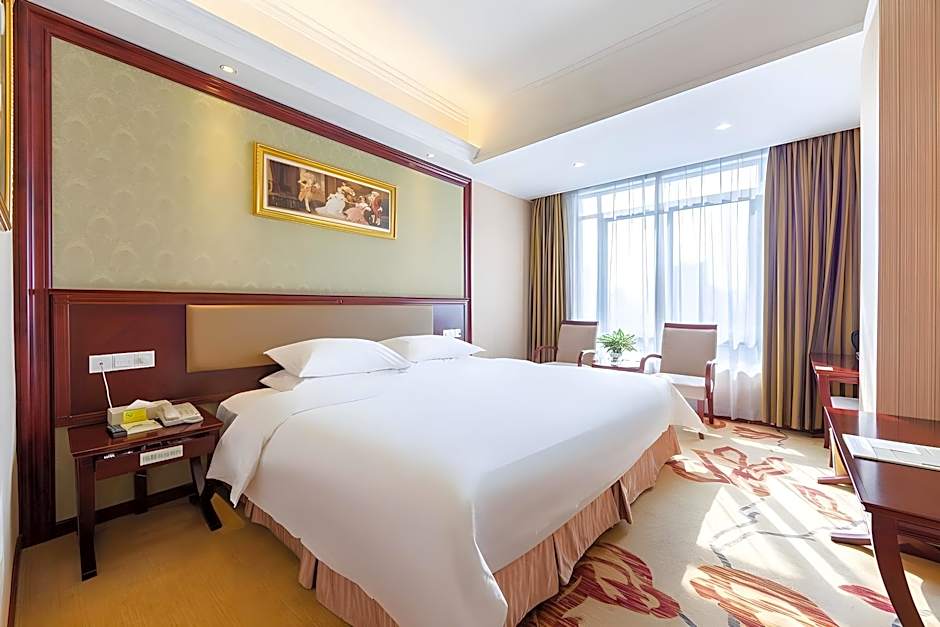 Vienna Hotel Guangzhou Shaheding Metro Station