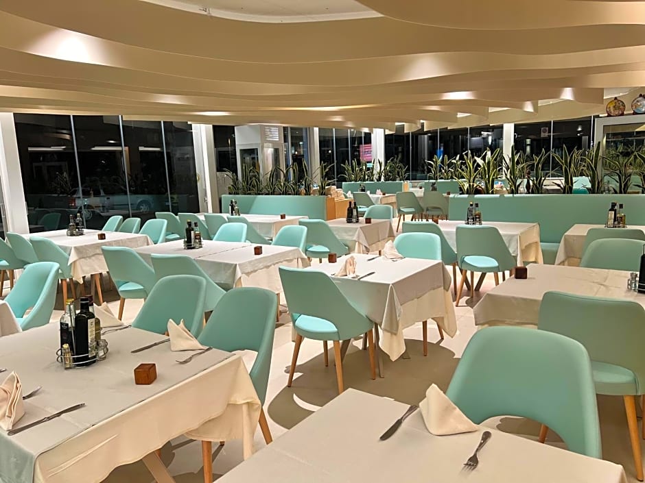 Hotel Oasi