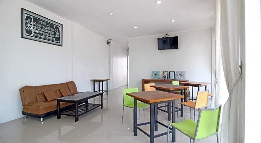 RedDoorz @ Jalan Ringroad Selatan