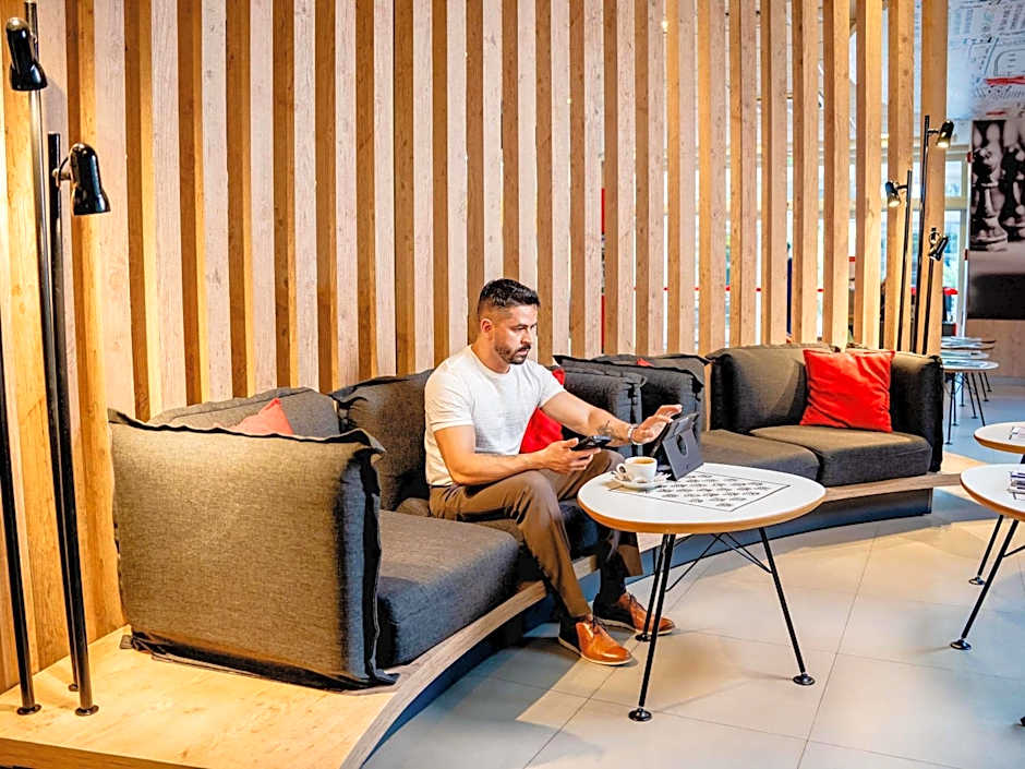 ibis Asuncion