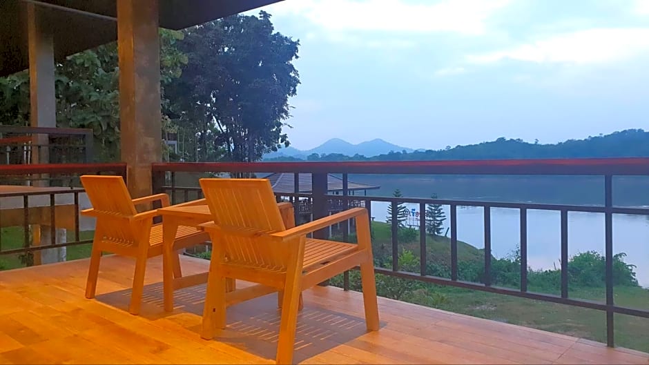 Chiang Klong Riverside Resort