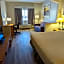 Days Inn & Suites by Wyndham Castle Rock