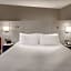 Crowne Plaza Cleveland at Playhouse Square by IHG