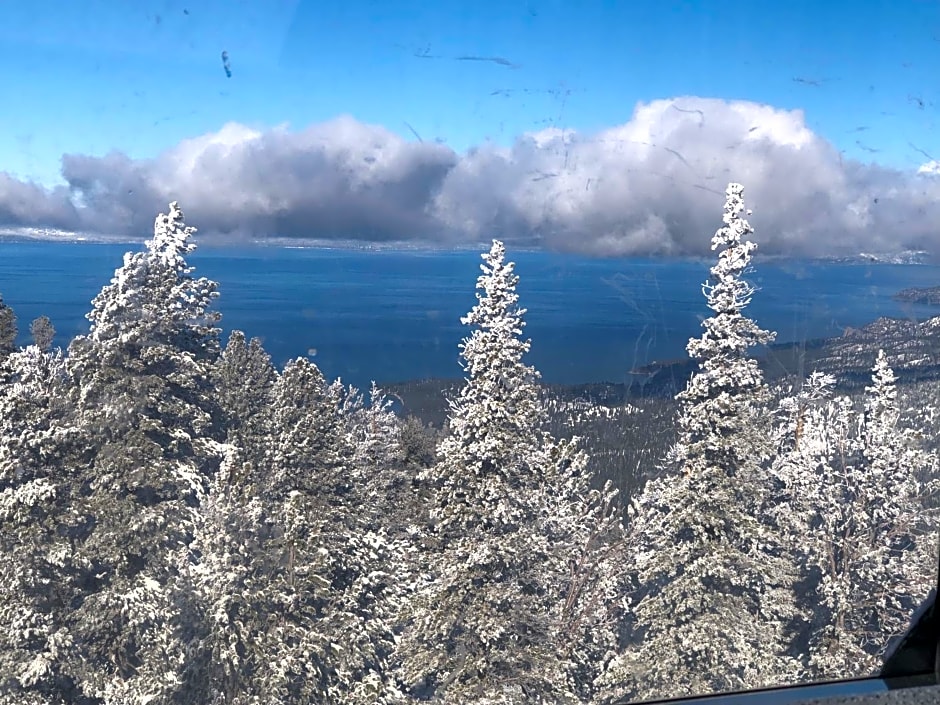 Di Lake Tahoe – South Lake Tahoe, CA