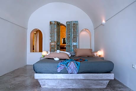 Signature Suite with Infinity Pool