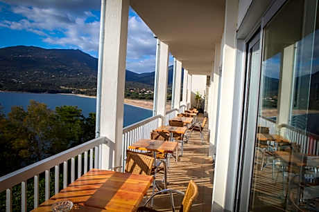 Hotel Roc E Mare