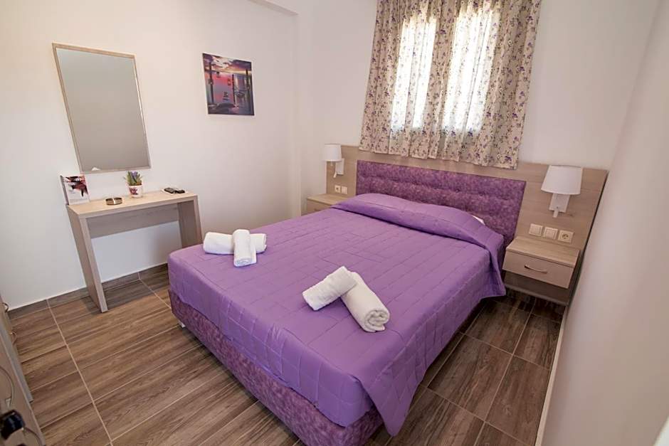 Del Mar 'Adults Only'