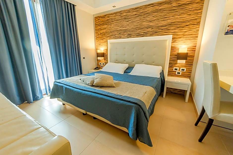 Prince Franklyn Hotel