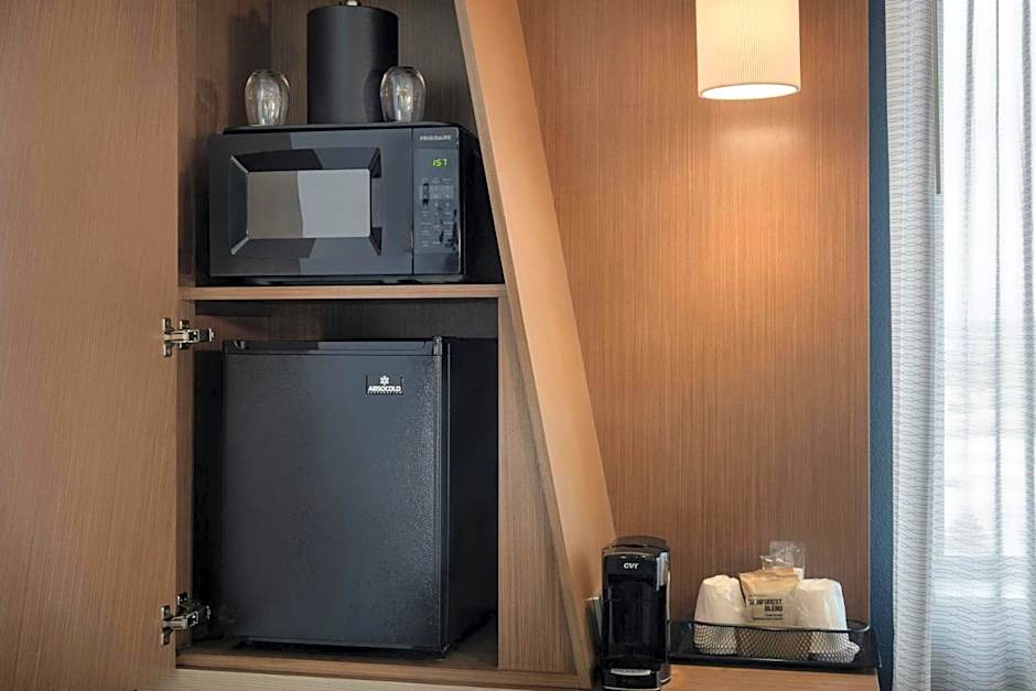 Courtyard by Marriott Redwood City