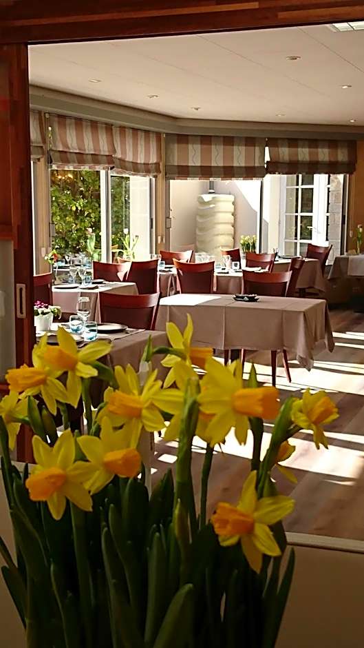 Logis Hotel Belle-Vue