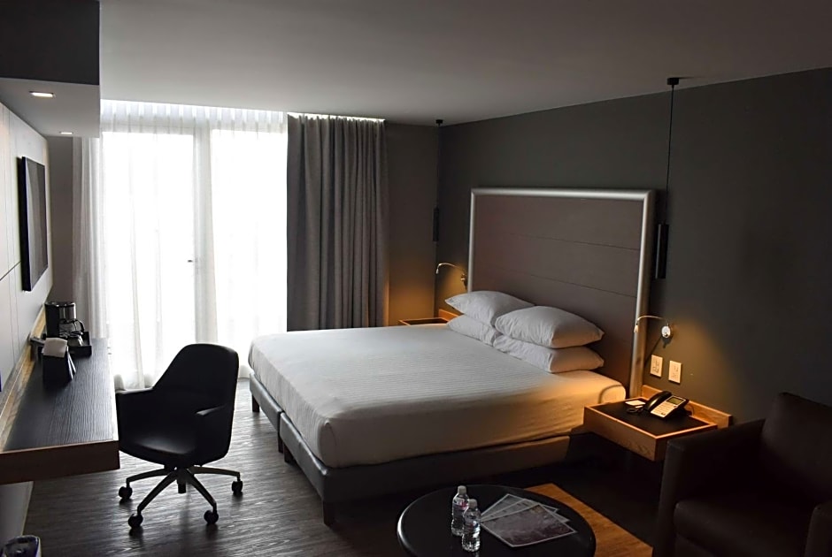 Ramada by Wyndham Mexico City Santa Fe