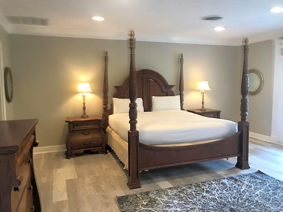 The Inn at Cedar Grove