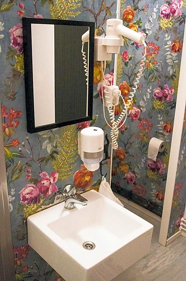 Mary-Ann's Polarrigg