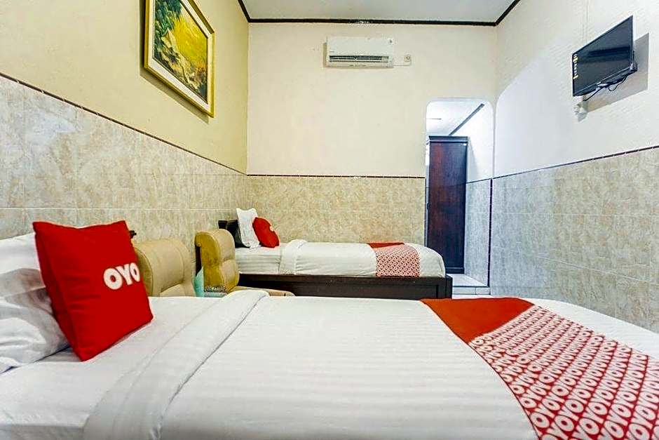 OYO 2180 Vina Vira Hotel