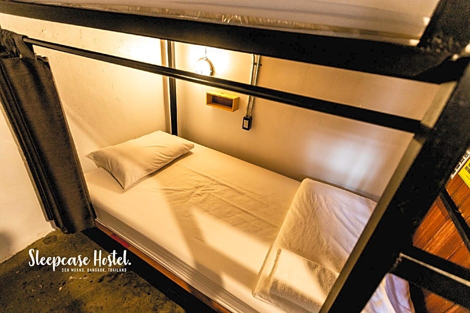 SLEEPCASE HOSTEL