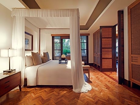 One-Bedroom Deluxe Suite Ocean View