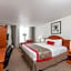 Iberia House & Suites