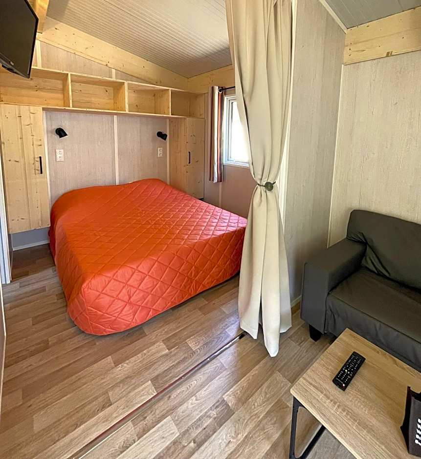 Camping La Pinede Enchantee