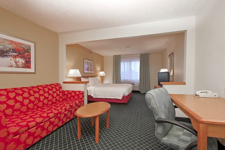 AmericInn by Wyndham Davenport