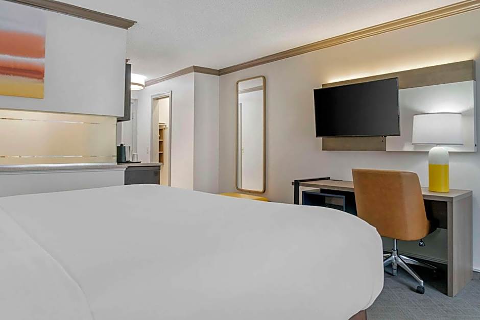 Comfort Inn Plainwell