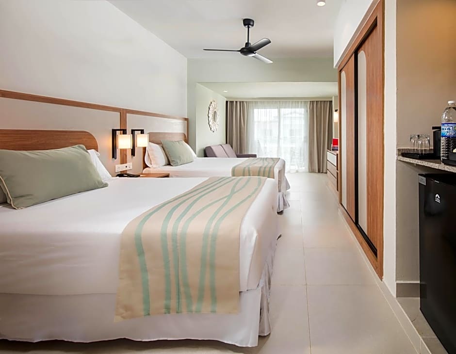 Photo 1 of 6 of Double Room